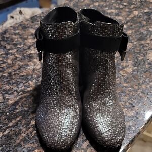 Alex & Marie Elegant Black and Silver Women's Ankle Boots Size 9 NWOT